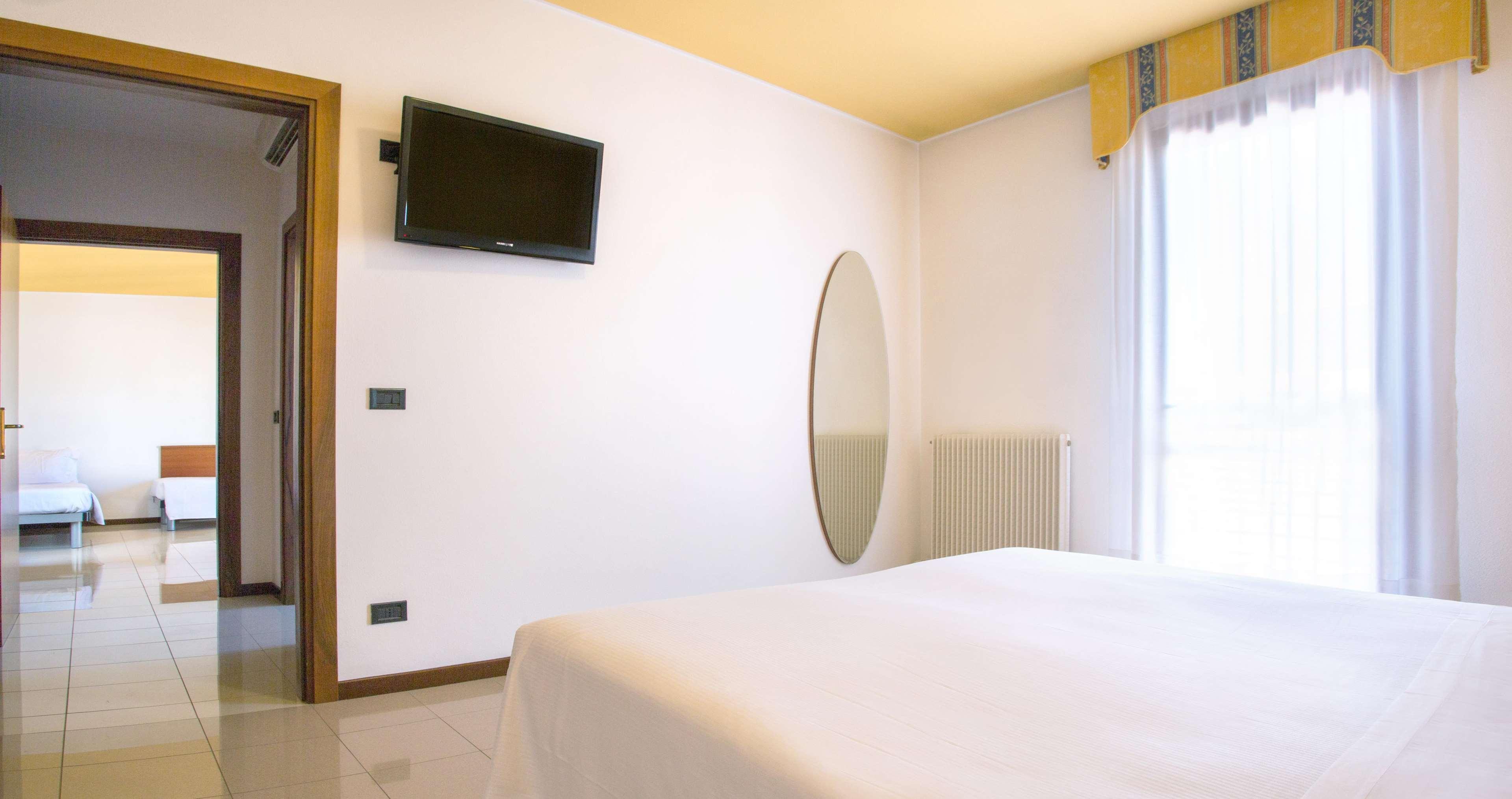 Best Western Titian Inn Hotel Venice Airport Тессера Экстерьер фото