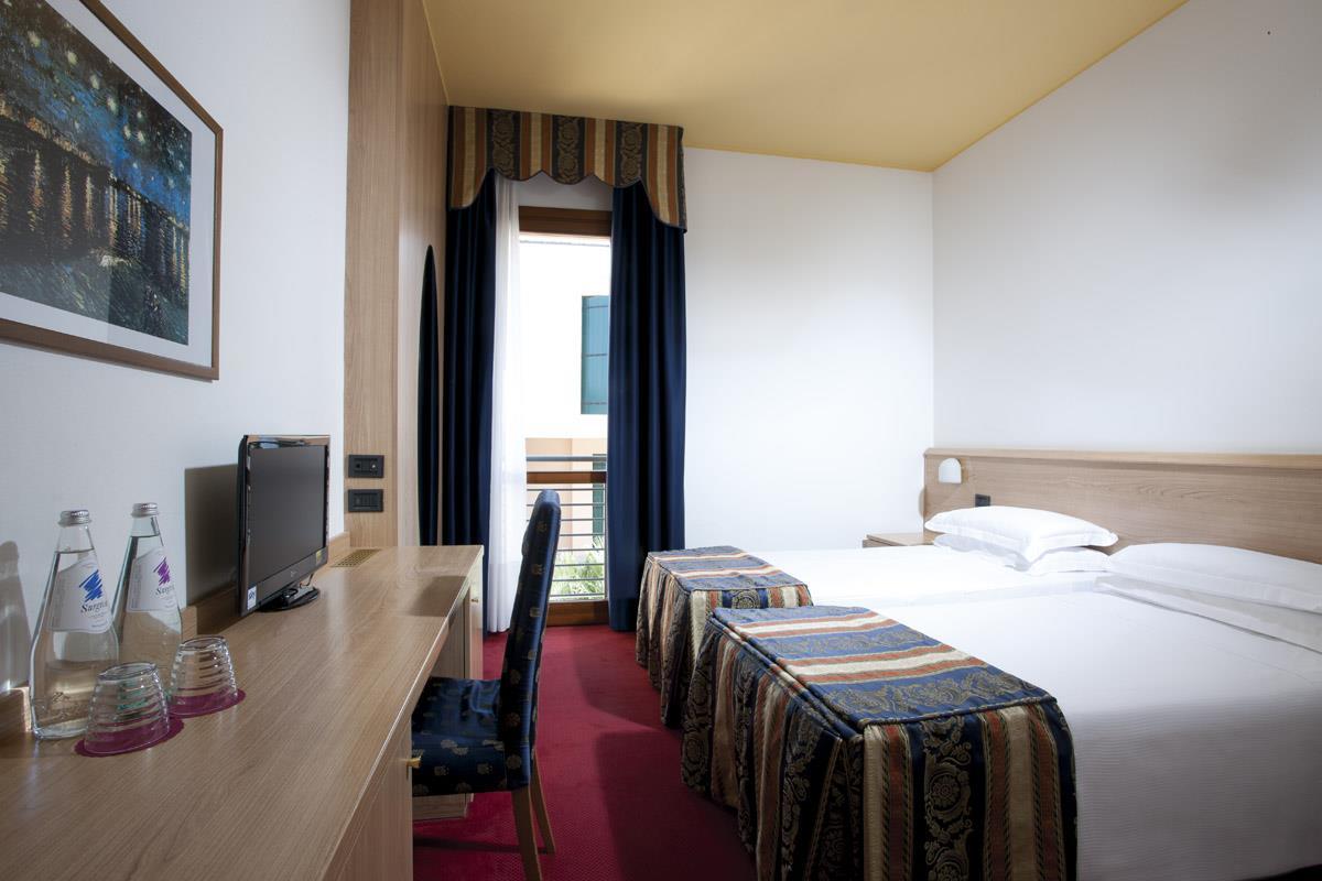 Best Western Titian Inn Hotel Venice Airport Тессера Экстерьер фото