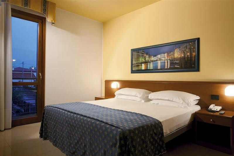 Best Western Titian Inn Hotel Venice Airport Тессера Экстерьер фото